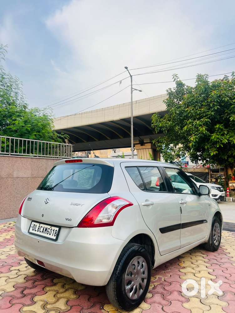 Maruti Suzuki Swift 1.2 Vxi (o), 2015, Petrol