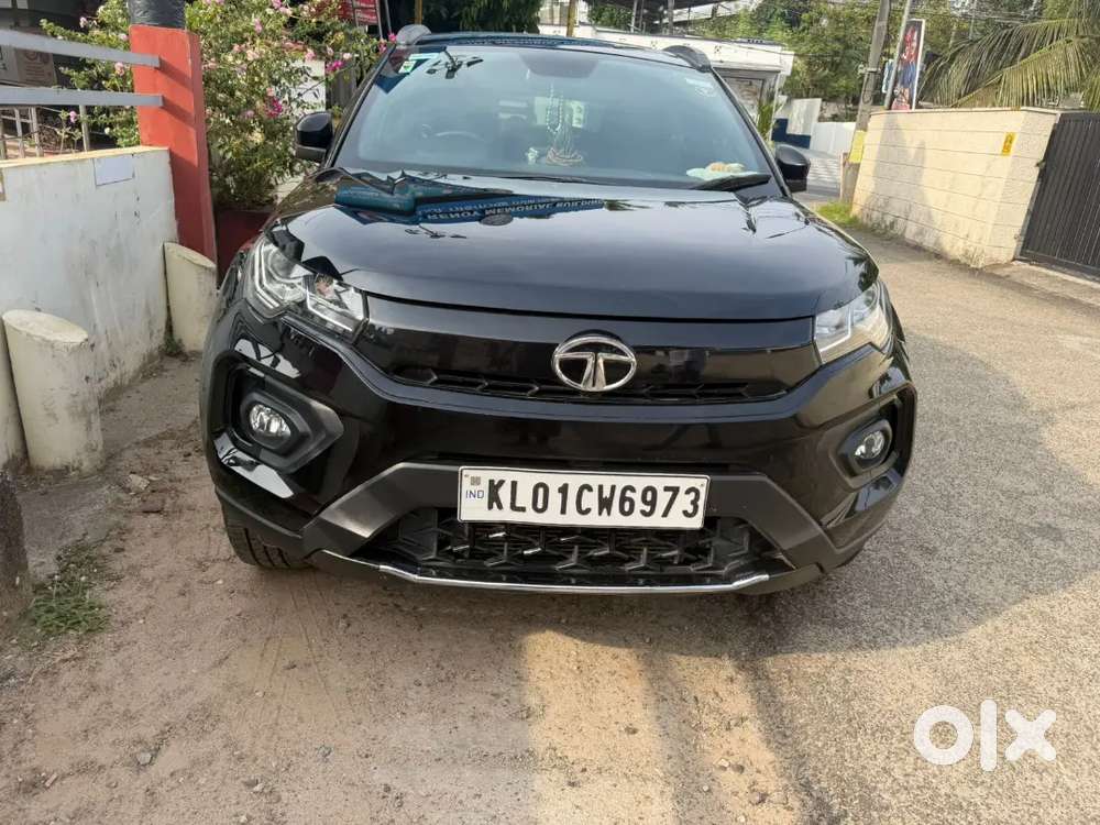 Tata Nexon 2022automatic Petrol Well Maintained