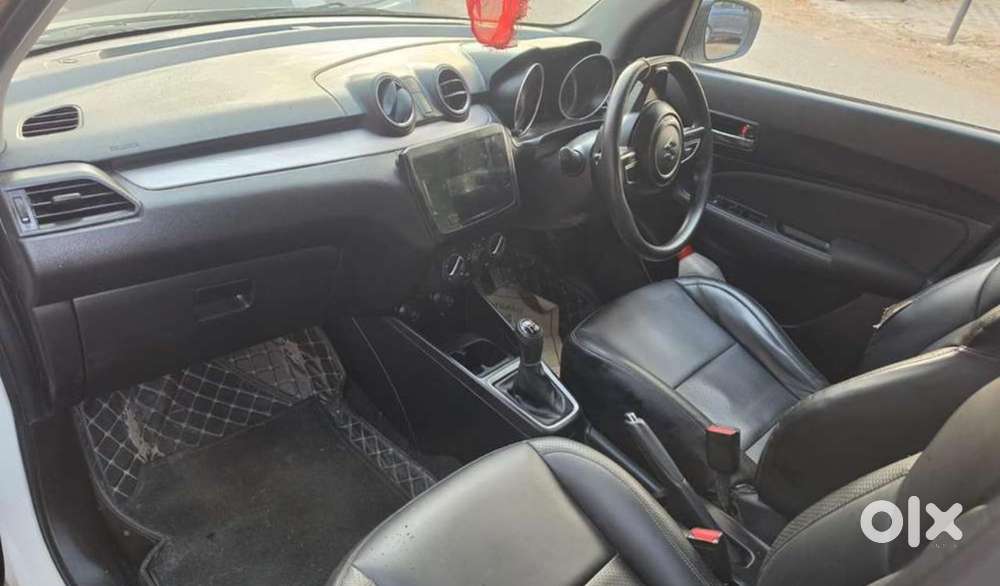 Maruti Suzuki Swift Vxi Optional, 2022, Petrol