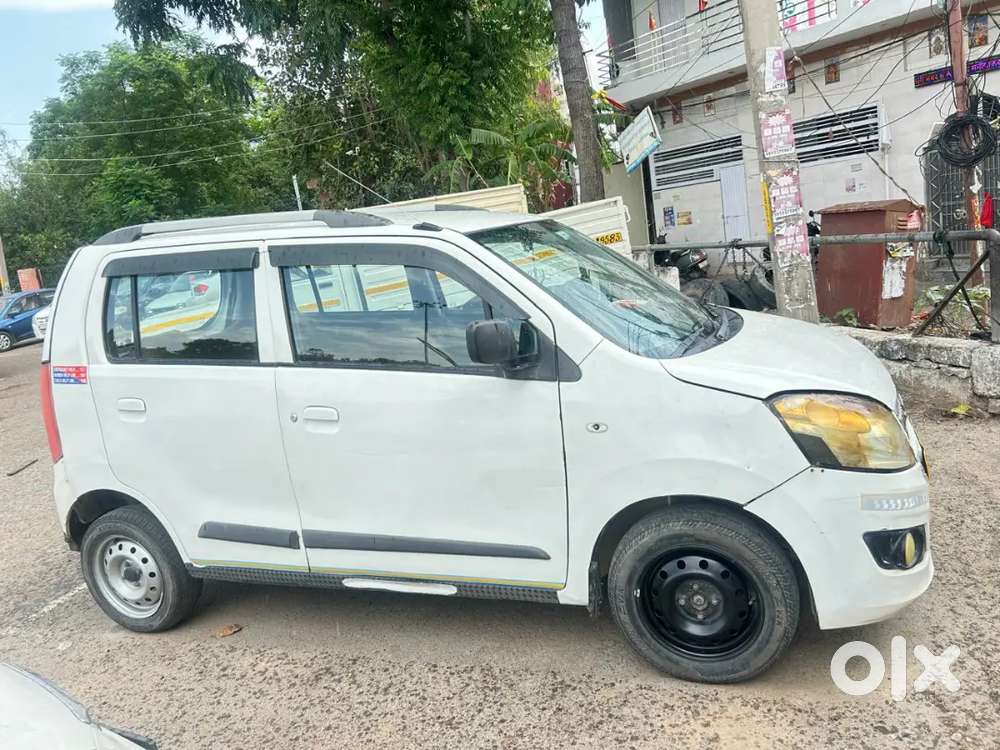 Commercial Pb01 Wagon R Available For Sale