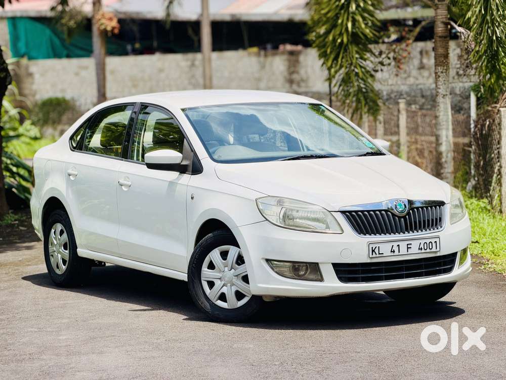 Skoda Rapid 1.6 Mpi At Ambition, 2012, Petrol