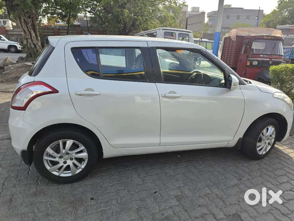 Maruti Suzuki Swift 2012 Diesel 127000 Km Driven