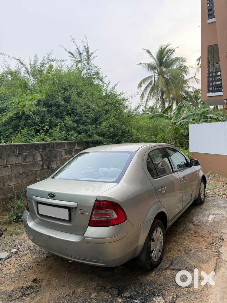 Ford Fiesta Exi 2011 Car (negotiable)