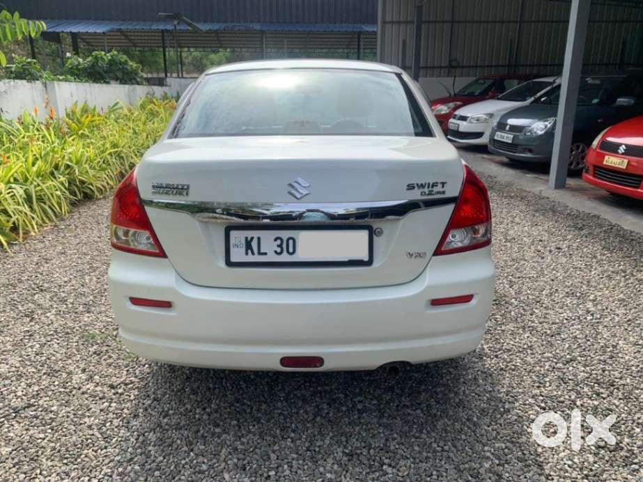 Maruti Suzuki Swift Dzire Lxi Option, 2011, Petrol