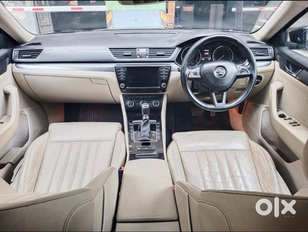 Skoda Superb Style 1.8 Tsi At, 2017, Petrol