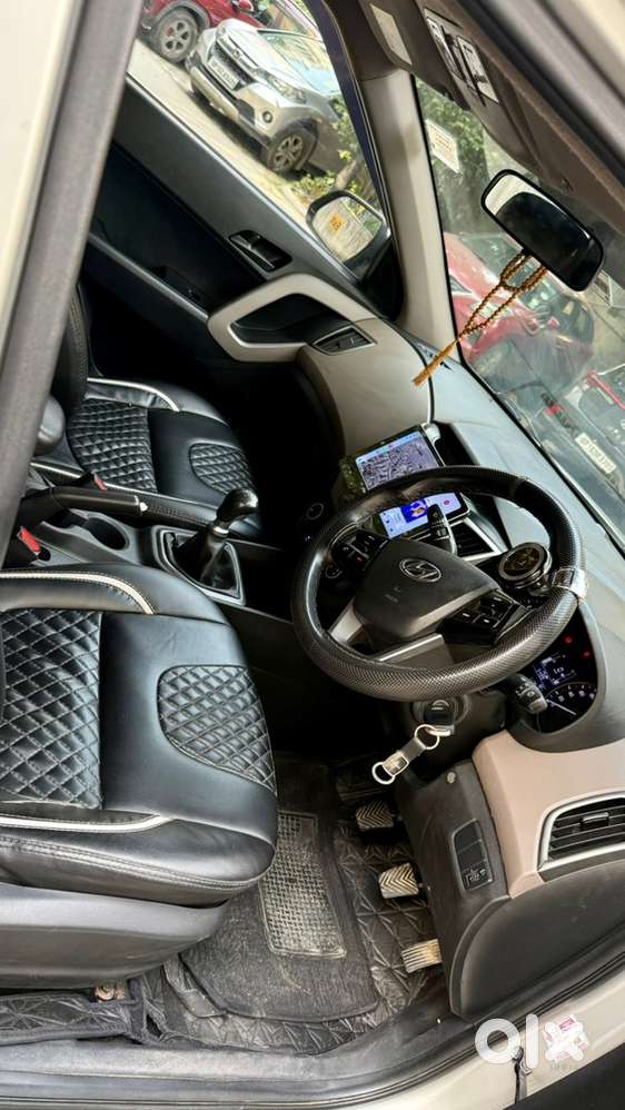 Hyundai Creta Fully Maintained With All New Tyres