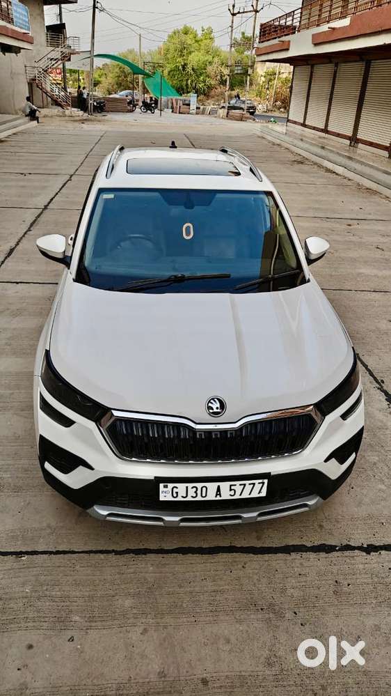 Skoda Kushaq 1.0 Tsi Style, 2022, Petrol