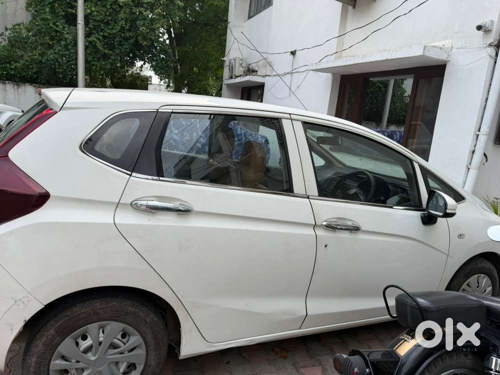 Female Doctor Driven Car Honda Jazz 2016 Petrol Well Maintained