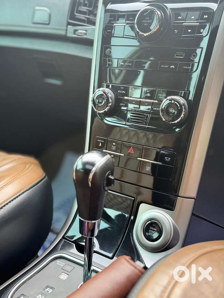 Mahindra Xuv500 W11 Option Awd, 2019, Diesel