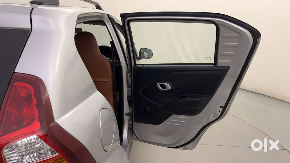 Datsun Redigo T Option, 2017, Petrol