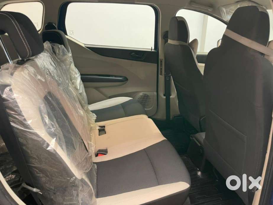 Renault Triber Rxt, 2019, Petrol