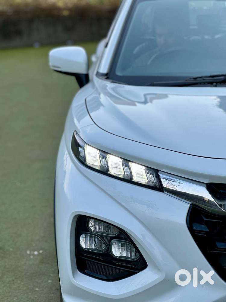 Maruti Suzuki Fronx Alpha 1.0l Turbo 6 At, 2023, Petrol