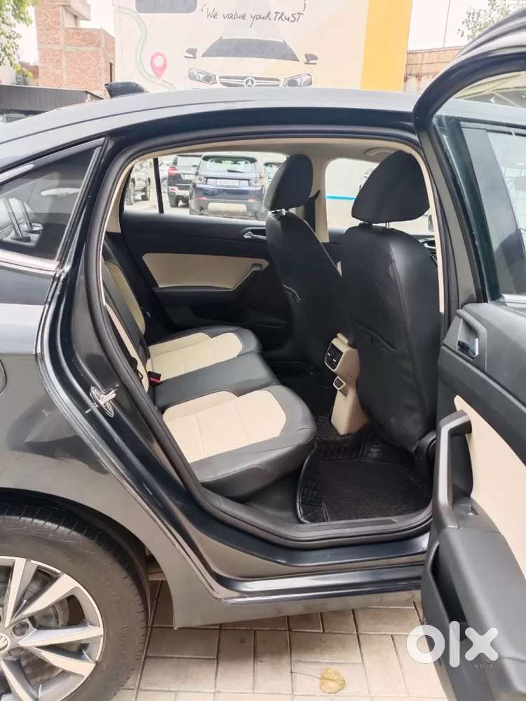 Skoda Slavia Style 1.0l Tsi At, 2022, Petrol