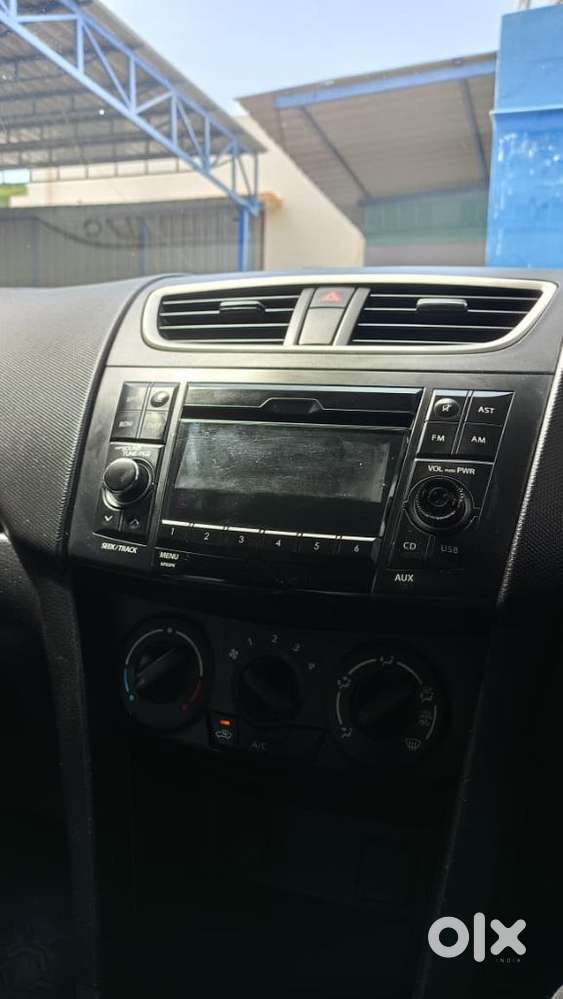 Maruti Suzuki Swift Vxi 1.2 Abs Bs-iv, 2017, Petrol