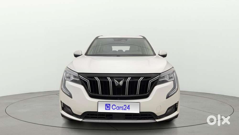 Mahindra Xuv700 2.0 Ax 7 Petrol Mt Str, 2021, Petrol