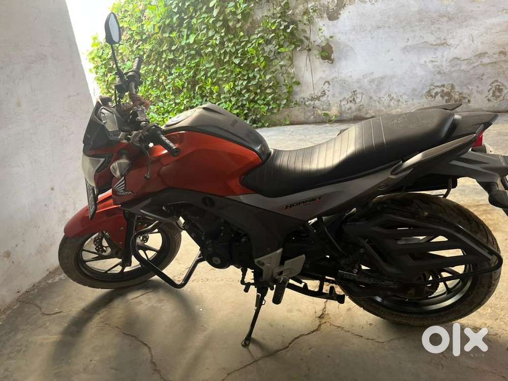 Honda 160R orange Motorcycles 1743025863