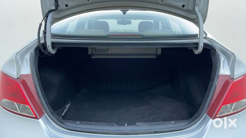 Hyundai Verna 1.6 Sx Vtvt, 2016, Petrol