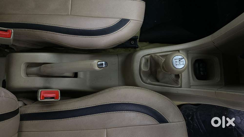 Maruti Suzuki Swift Dzire 1.2 Vxi Bsiv, 2016, Petrol