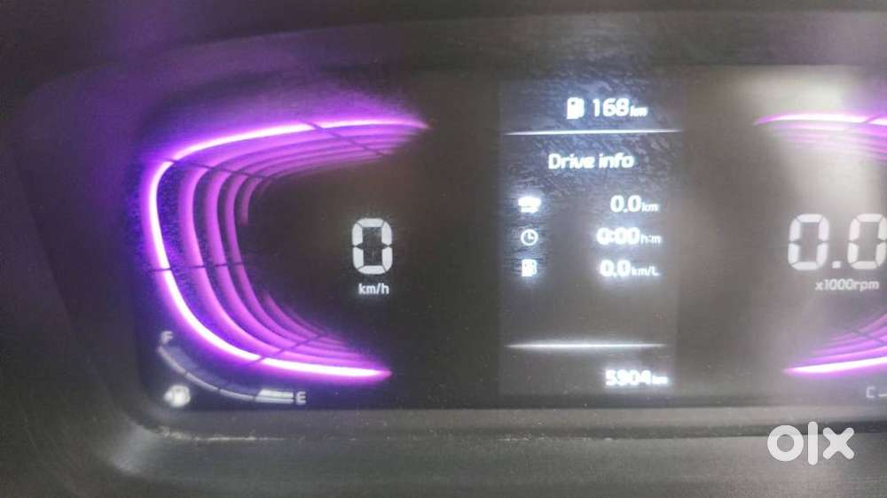 Kia Carens Premium 1.5 Mt November 2024