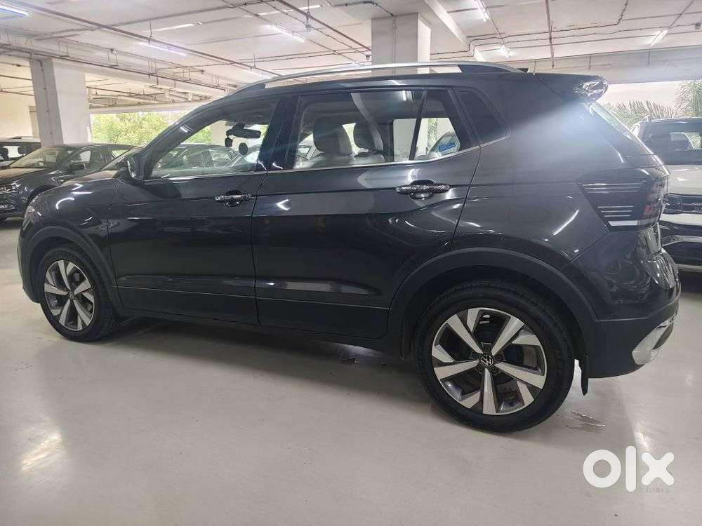 Volkswagen Taigun 1.0 Tsi Topline At, 2025