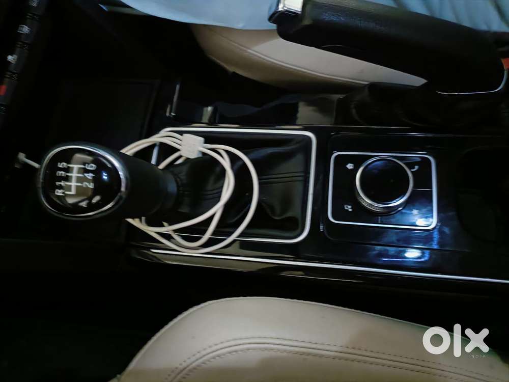 Mahindra Xuv700 2.2 Ax 7 Diesel Mt Str, 2022, Diesel