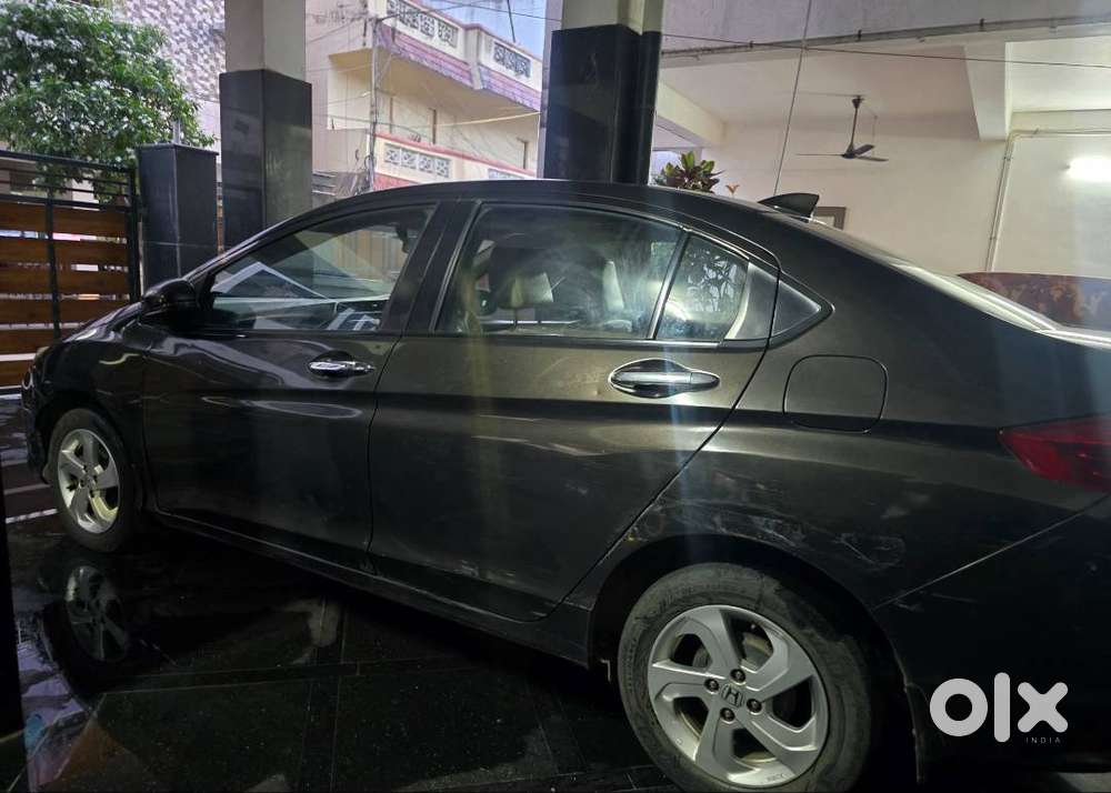 Honda City /1.5 Vx Petrol /automatic /sunroof/ Brown Colour /for Sale
