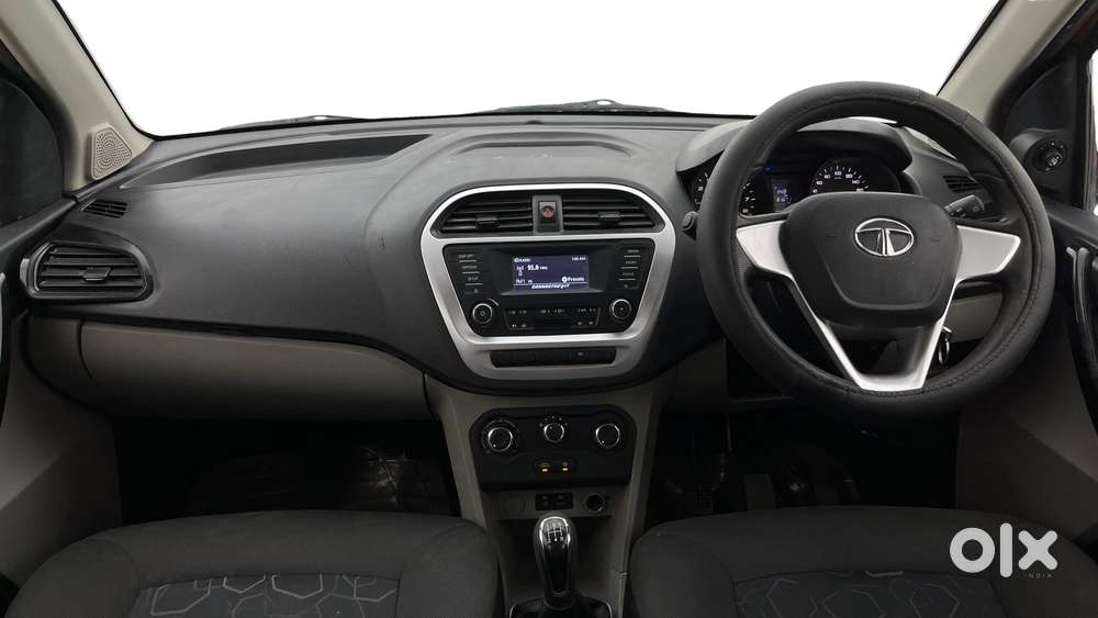 Tata Tiago 1.2 Revotron Xt, 2017, Petrol