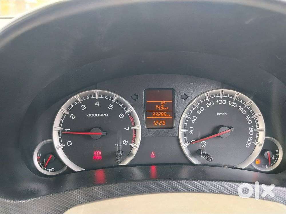Maruti Suzuki Swift Vxi Abs Bsiv, 2017, Petrol
