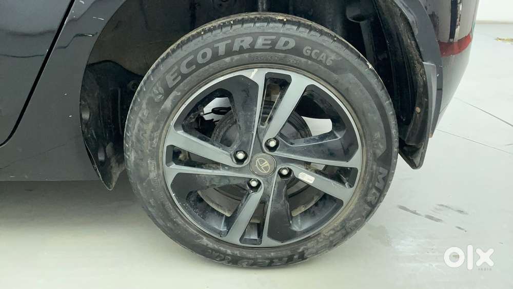 Tata Altroz Xz Plus (s) Dark Edition Diesel, 2024, Diesel