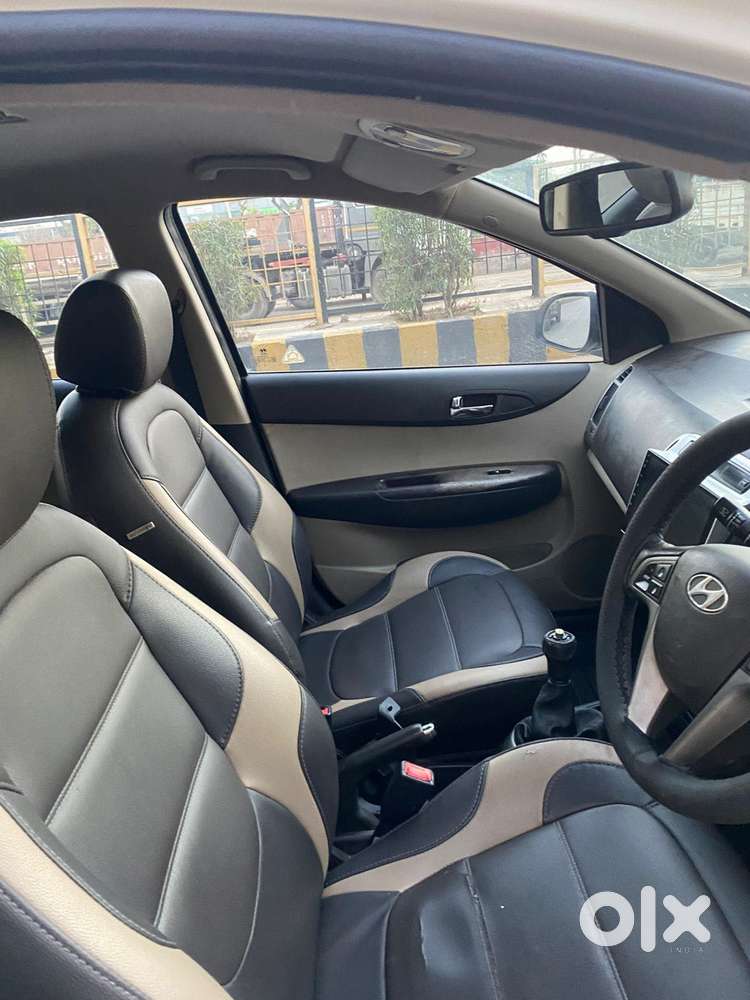 Hyundai I20 2015-2017 Sportz Option 1.4 Crdi, 2012, Petrol