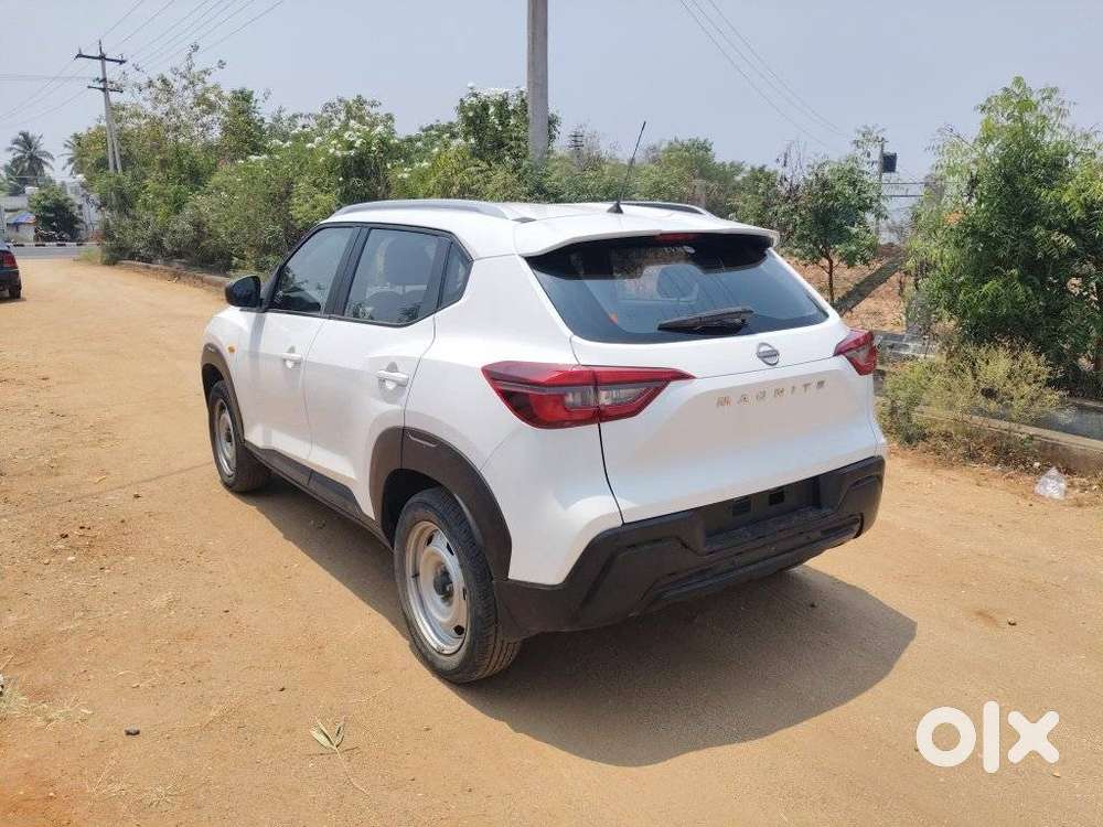 Nissan Magnite, 2023, Petrol