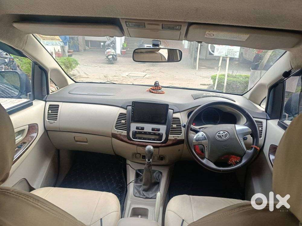Toyota Innova 2.5 V 7 Str, 2014, Diesel
