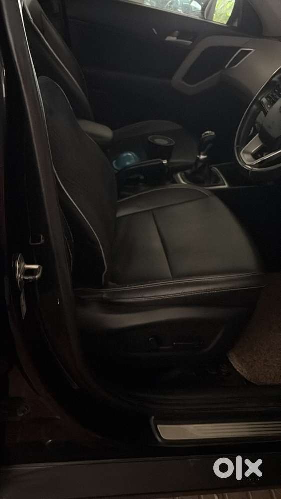 Hyundai Creta Petrol -top End - Sunroof
