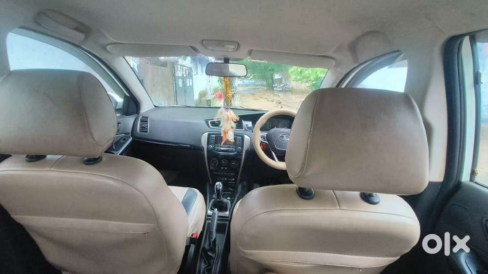 Tata Bolt Petrol 2017