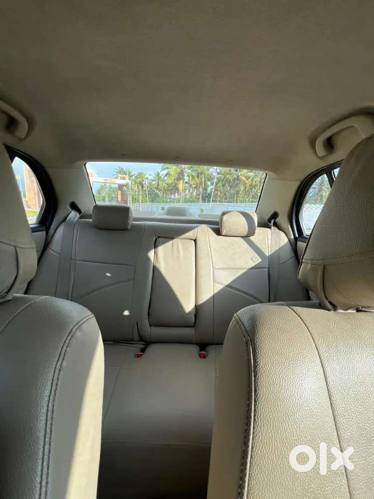 Maruthi Suzuki Swift Dzire Zxi