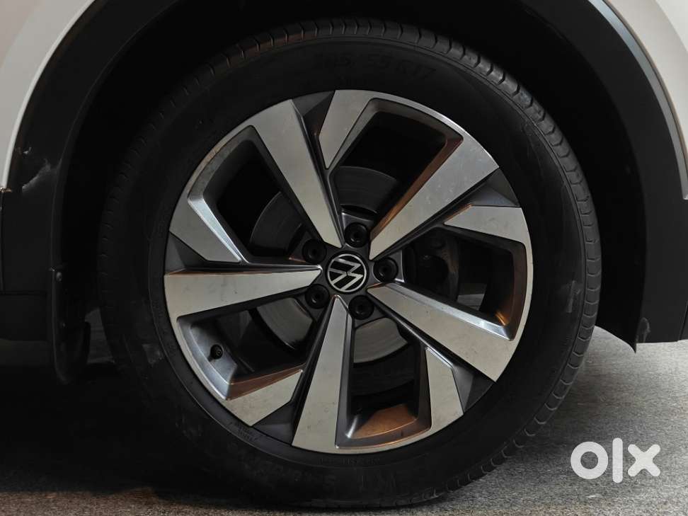 Volkswagen Taigun 1.0 Tsi Topline At, 2022, Petrol