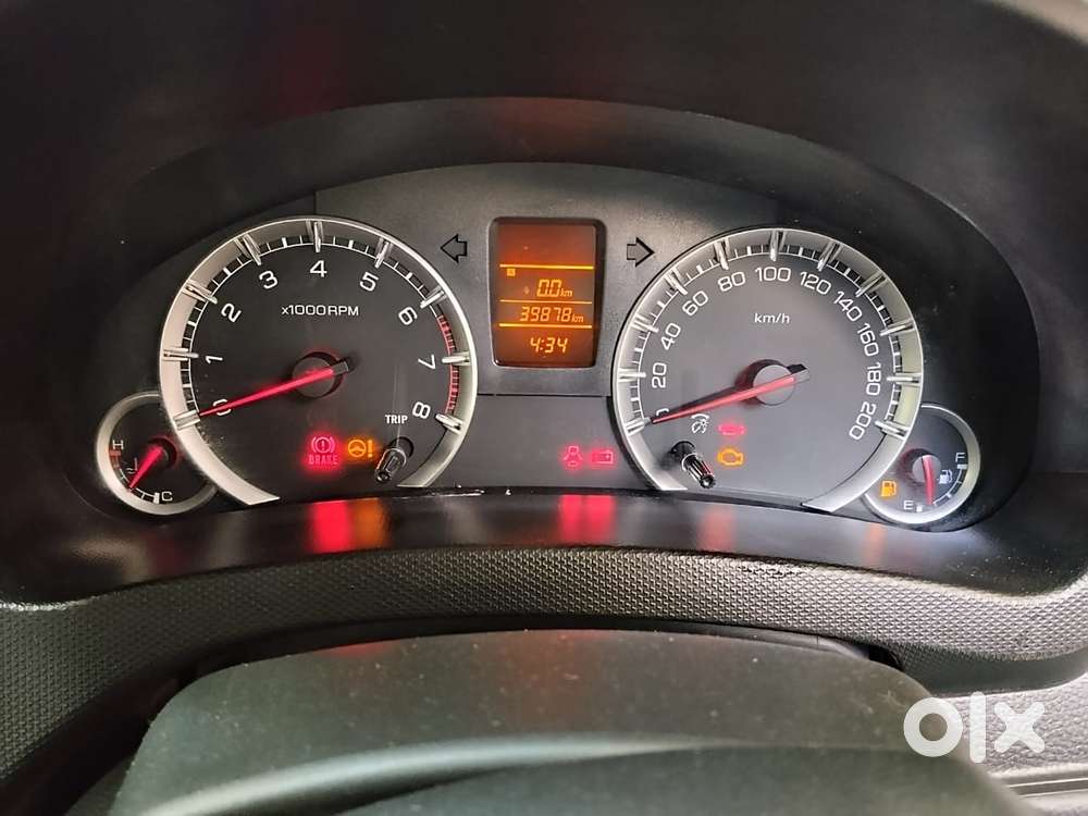 Maruti Suzuki Swift Vxi Optional, 2016, Petrol