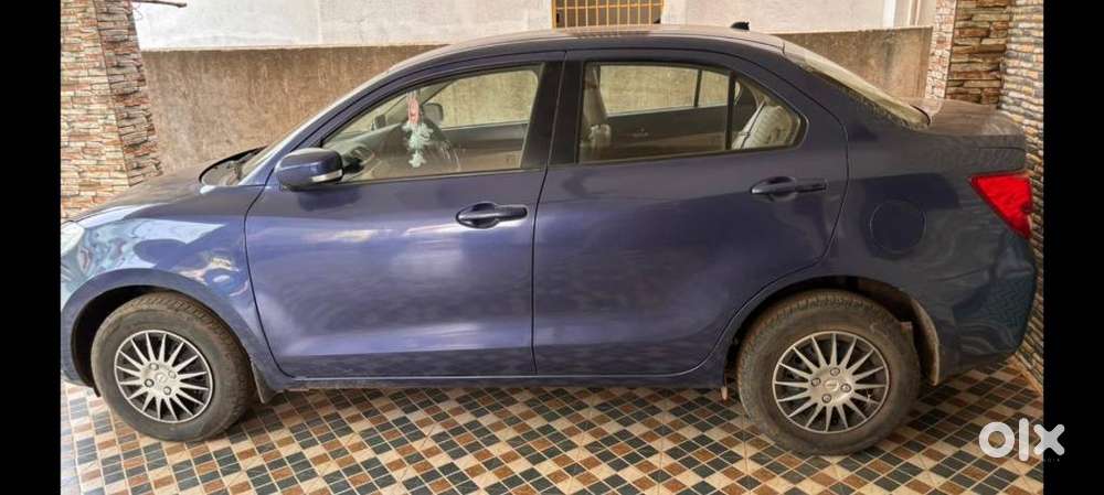 Maruti Suzuki Swift Dzire 1.2 Vxi Bsiv, 2018, Petrol