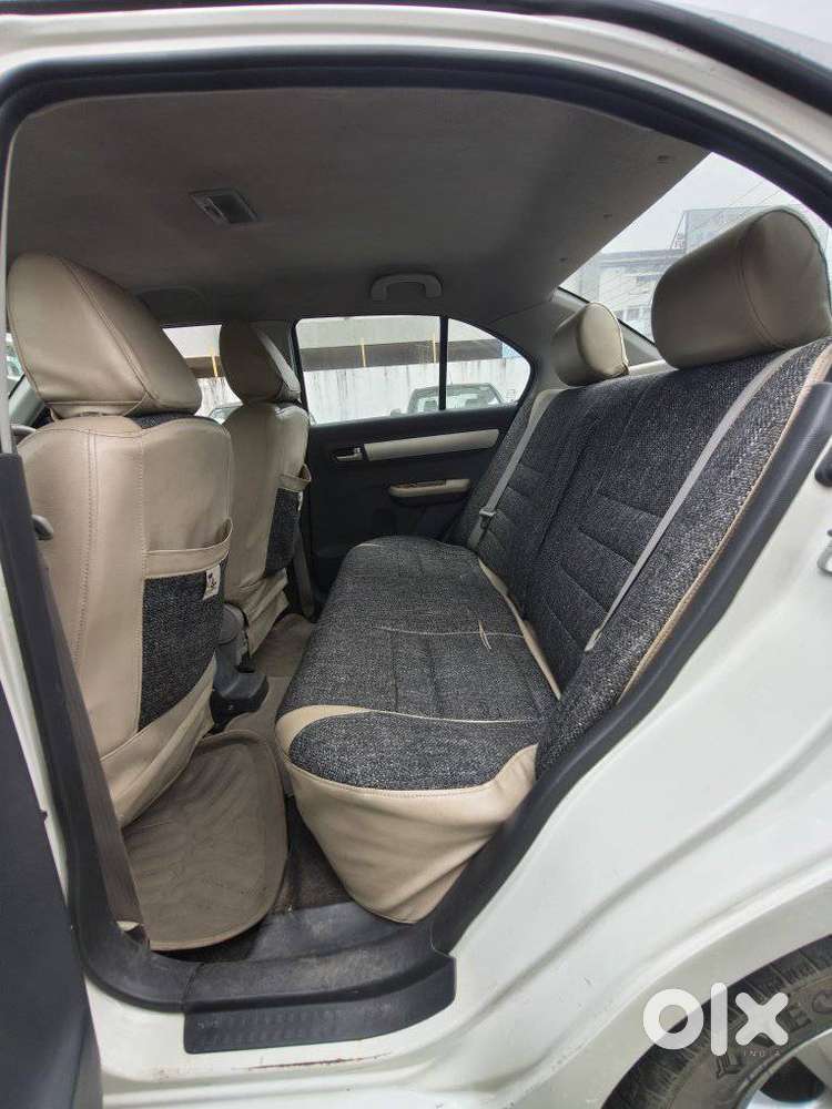 Maruti Suzuki Swift Dzire Zdi, 2010, Diesel