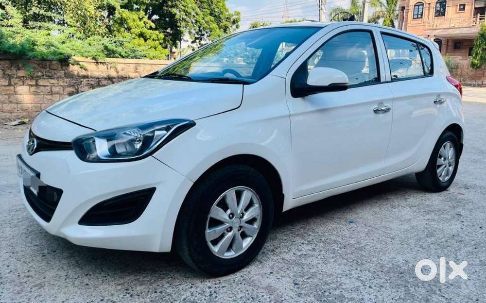 Hyundai I20 1.4 Asta (o) Crdi, 2014, Diesel