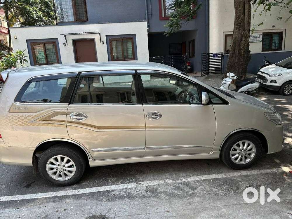Toyota Innova 2.5 Zx 7 Str Bs-iv, 2013, Diesel
