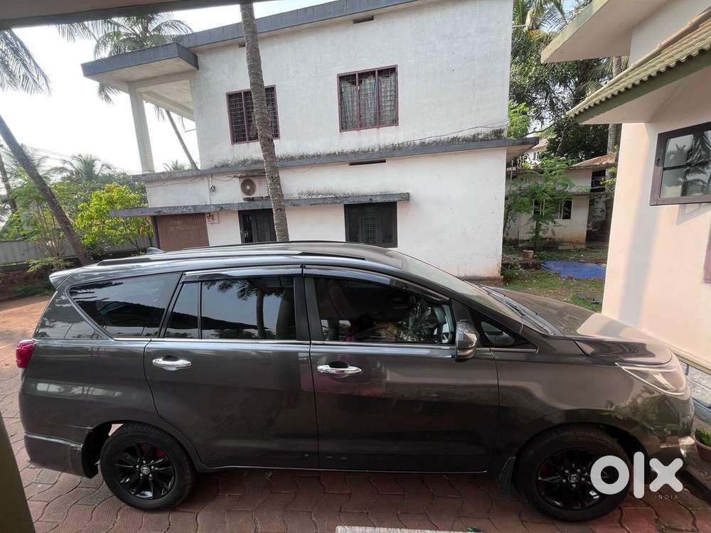 Toyota Innova Crysta 2018 Diesel Well Maintained