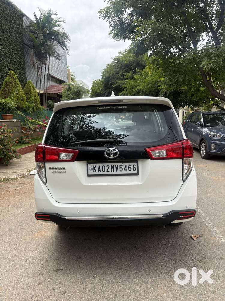 Toyota Innova Crysta 2.4 G Mt 7 Str, 2024, Diesel