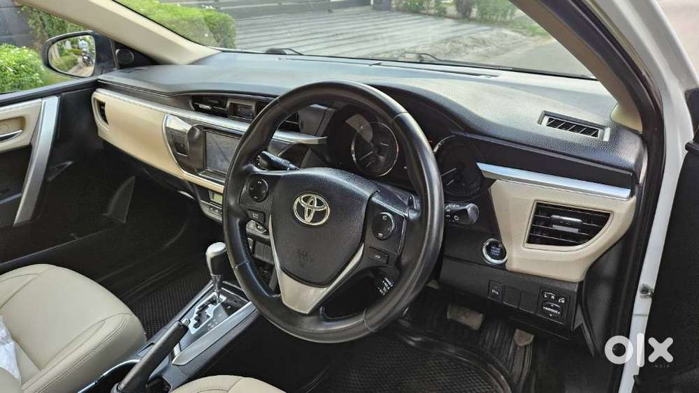 Toyota Corolla Altis Vl At, 2015, Petrol