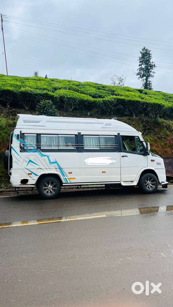 Force Motors Traveller Diesel 2nd Owner 2014