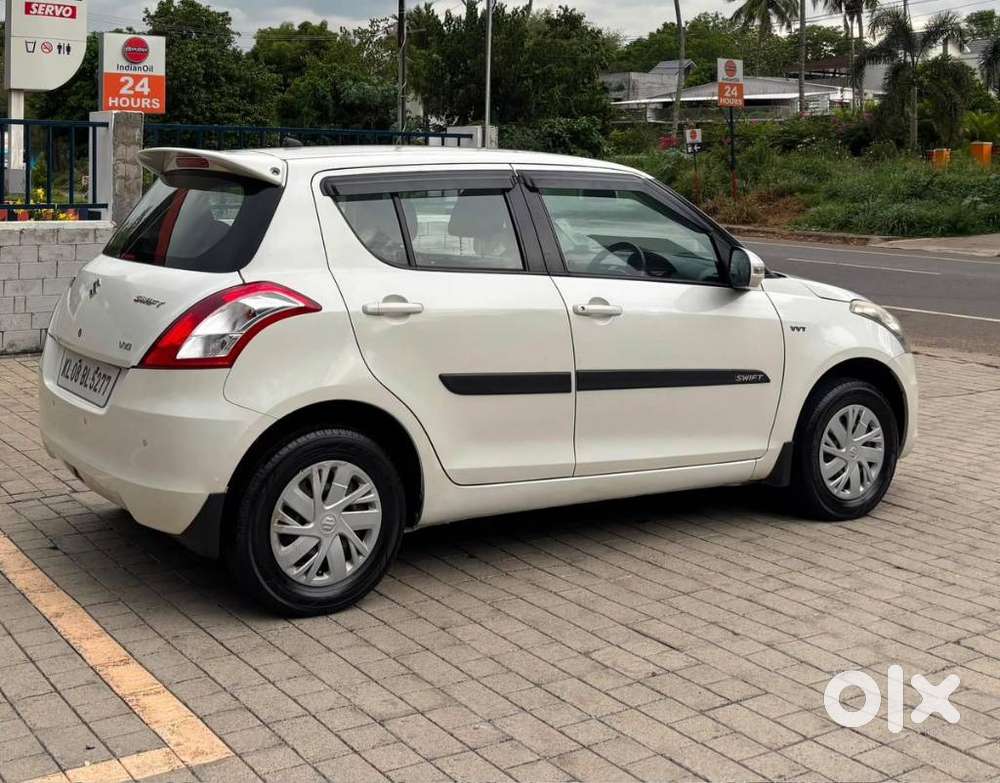 Maruti Suzuki Swift 2018 Vxi, 2017, Petrol