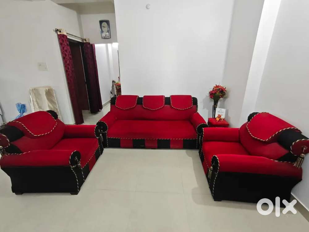 05 Seater Sofa Set