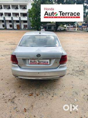 Volkswagen Vento 1.6 Highline, 2015, Petrol