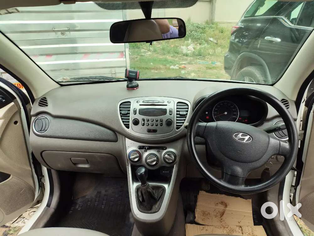Hyundai I10 Sportz 2015 Petrol At Good Conditions