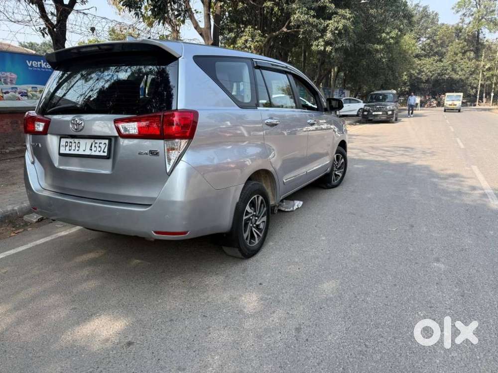 Toyota Innova Crysta 2.8 Gx At, 2021, Diesel